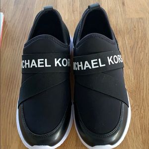 Michael Kors slide on sneakers size 8